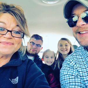 Meet your Posher, April